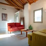 Castello Di Lisignano - Storia Pace E Tradizione