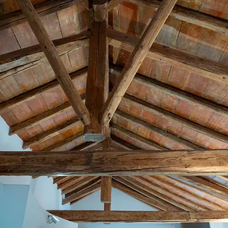 Castello Di Lisignano - Storia Pace E Tradizione