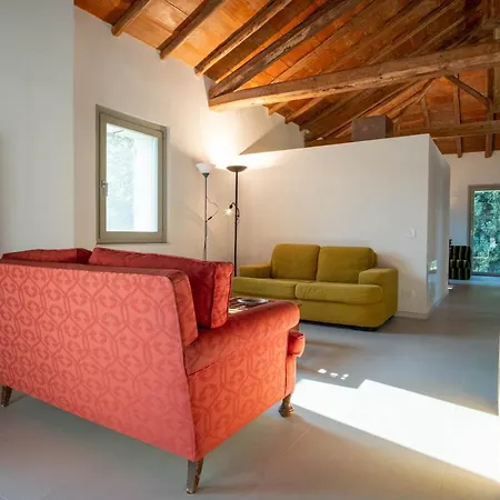 Castello Di Lisignano - Storia Pace E Tradizione *