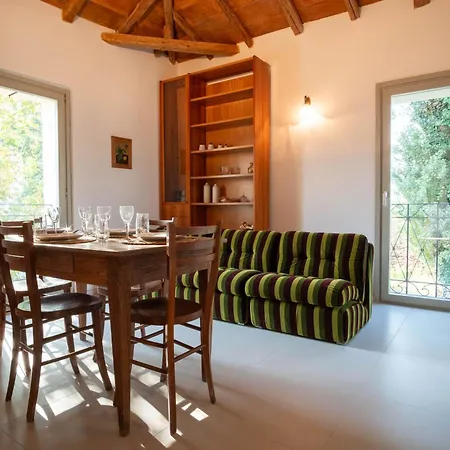 Appartamento Castello Di Lisignano - Storia Pace E Tradizione