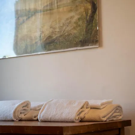 Castello Di Lisignano - Storia Pace E Tradizione