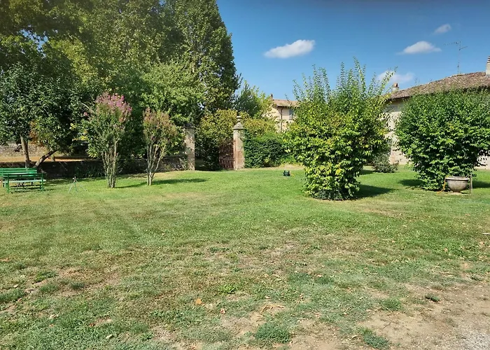 Castello Di Lisignano - Storia Pace E Tradizione *