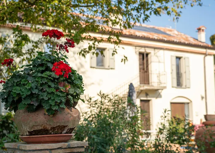 Castello Di Lisignano - Storia Pace E Tradizione Agazzano